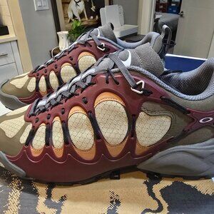 OAKLEY FACTORY TEAM X BRAIN DEAD IBEX RED SIZE 10 MENS NEW SHOE TRAIL HIKING
